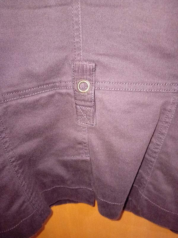 Giacca in fustagno marrone con colletto in velluto