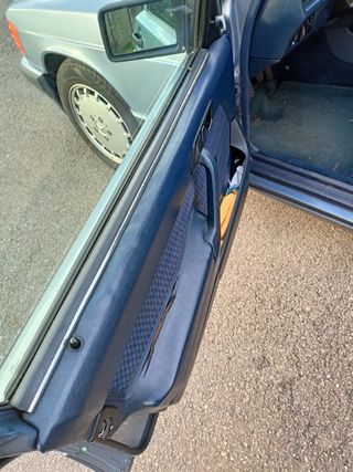 Interior azul mercedes 190 w201
