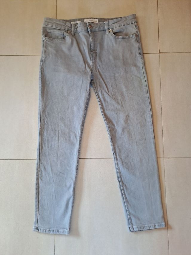 Pantalon gris tejano Mango