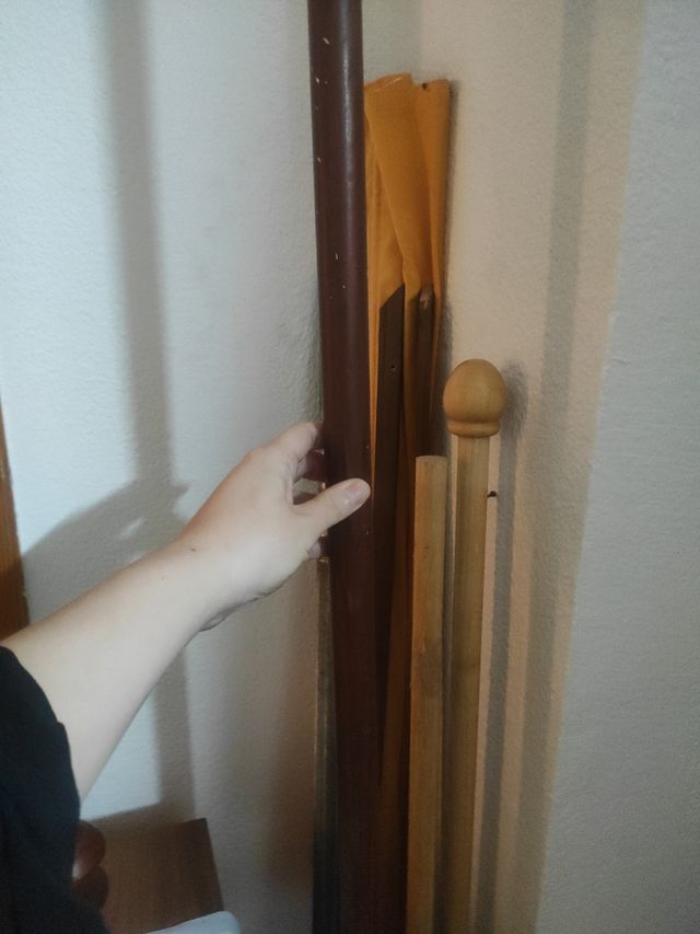 Barral de madera para cortinas