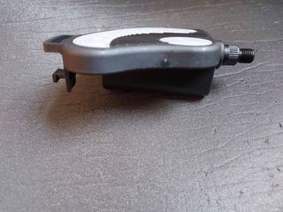 Pedal izquierdo de bicicleta estática