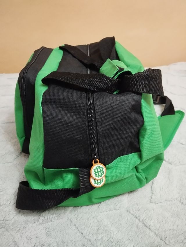 Bolsa deportiva del Real Betis