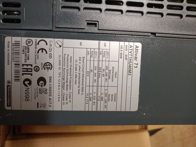 Schenider inverter azionamenti atv320 atv340 atv71