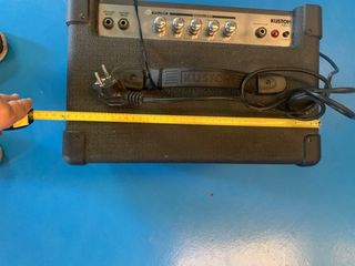 AMPLIFICADOR BAJO KUSTOM KBA16 16W