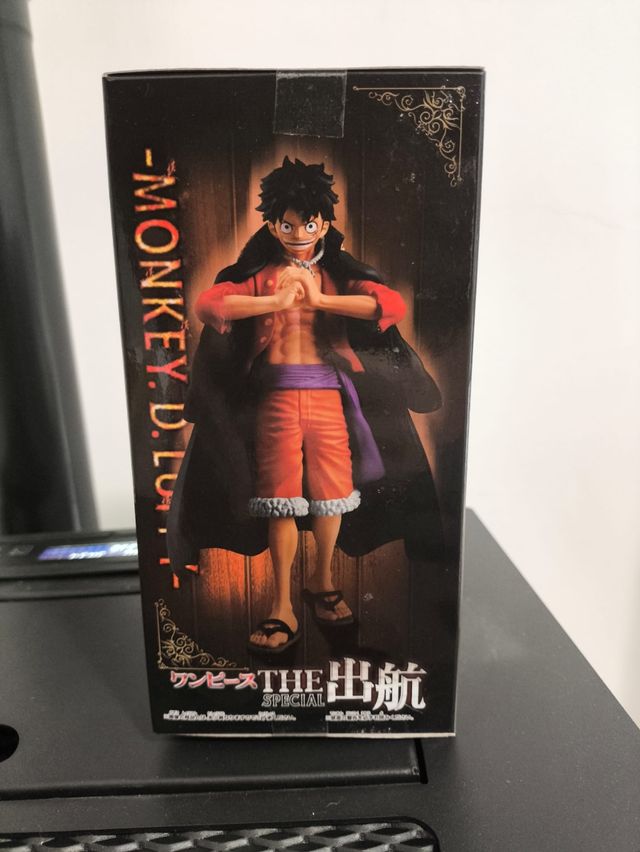 Action figure monkey d luffy 