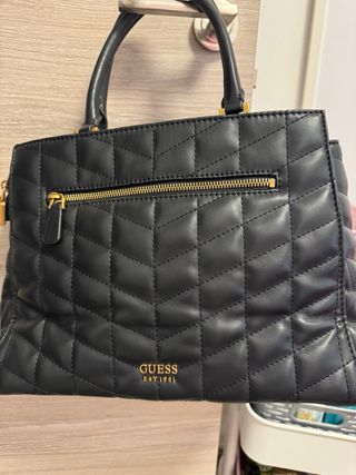 Bomso guess. Tachuelas