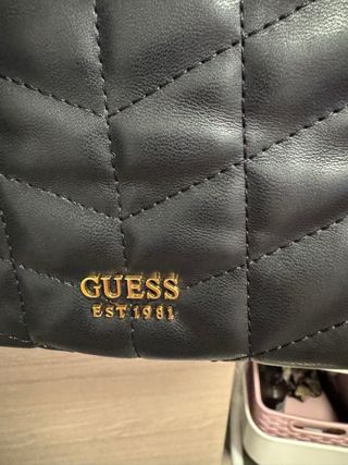Bomso guess. Tachuelas