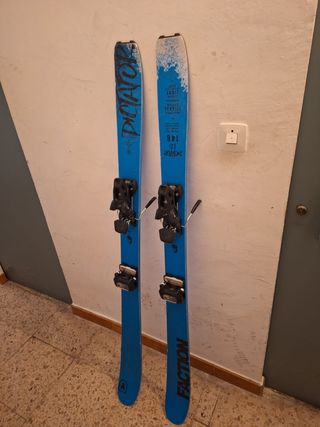 Skis Faction 1,48m