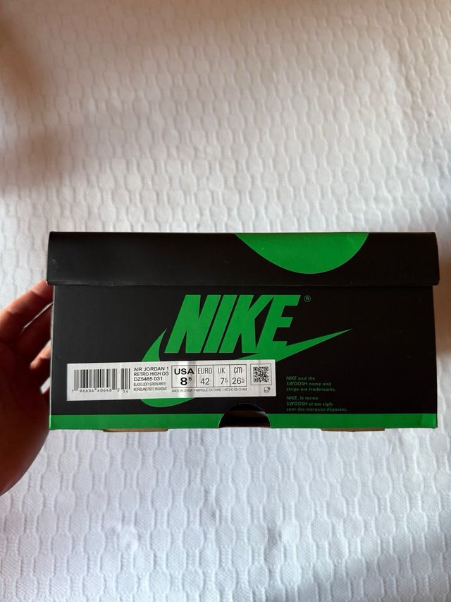 Air Jordan 1 Retro High OG Lucky Green