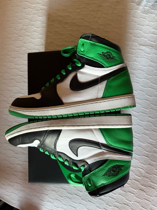 Air Jordan 1 Retro High OG Lucky Green