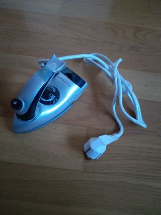 Ferro da stiro a vapore portatile