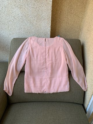 Blusa rosa de Amichi