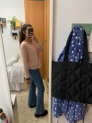 Blusa rosa de Amichi