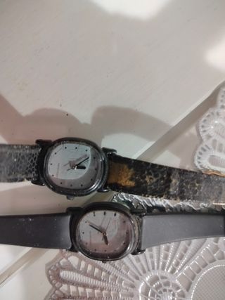 Dos relojes Casio