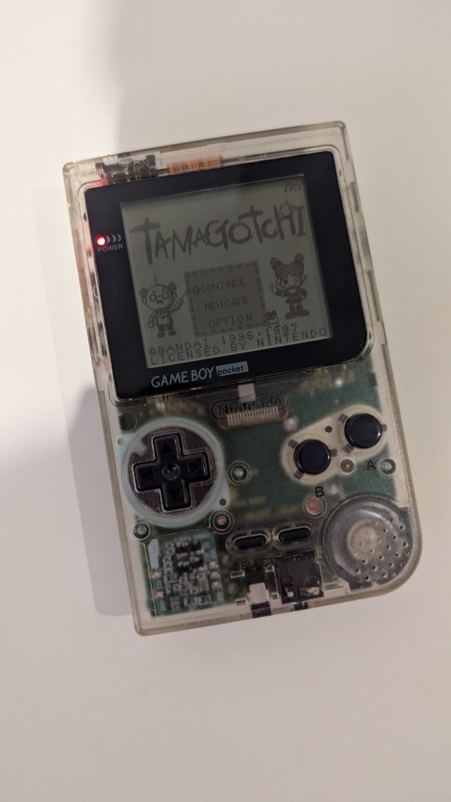 Game Boy Pocket con caja