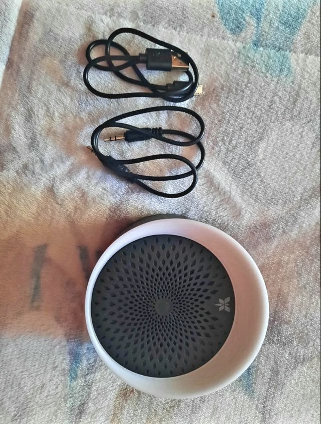Altavoz inalámbrico Bluetooth 5.0 Axloie