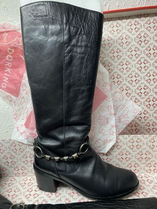 Botas altas negras