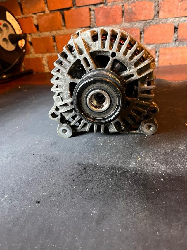 Alternador 140A grupo Volskwagen Original.