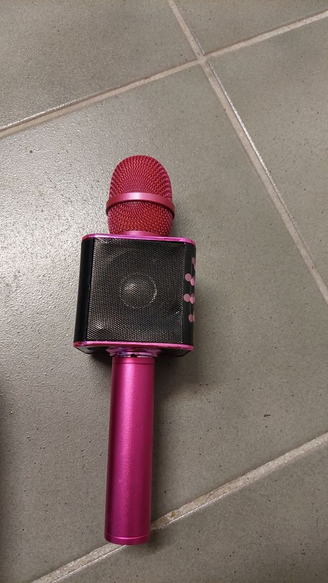 Micrófono Karaoke Bluetooth Rosa
