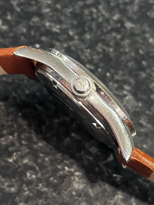 Reloj Technos Star chief 200m. Automatico.      