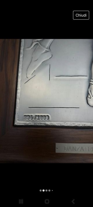 Bassorilievo ballerina piedi ottaviani