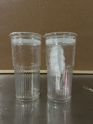 Juego de 2 vasos con tapa