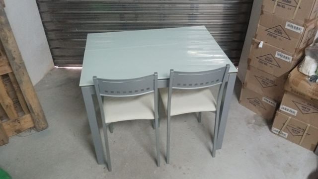 VENDO MESA DE COCINA - ESTÁ COMO NUEVA