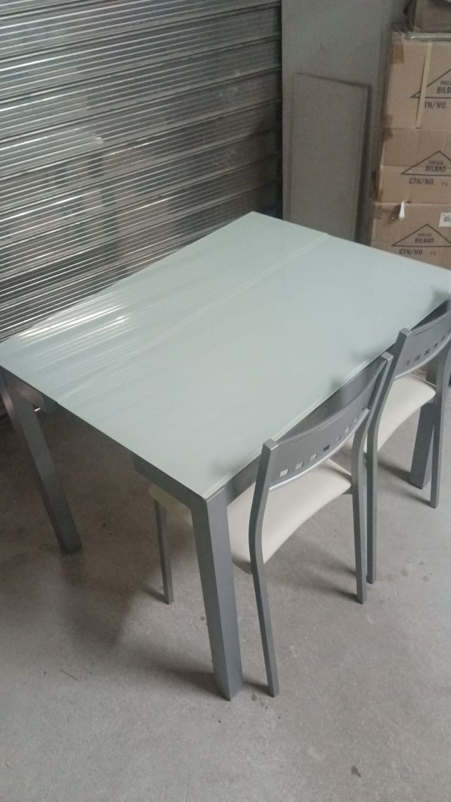 VENDO MESA DE COCINA - ESTÁ COMO NUEVA
