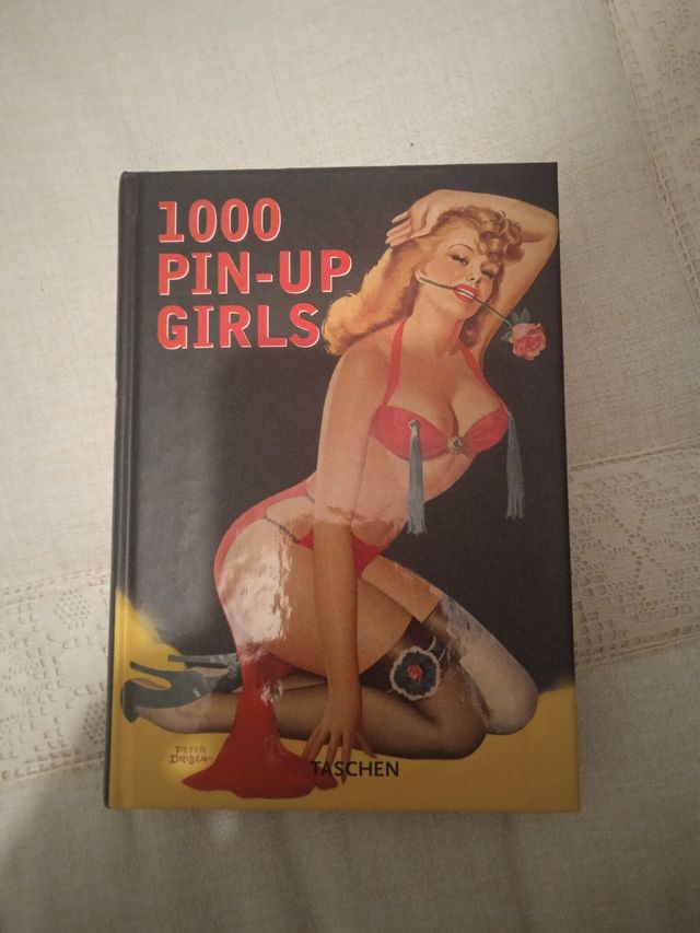 1000 Pin-Up Girls
