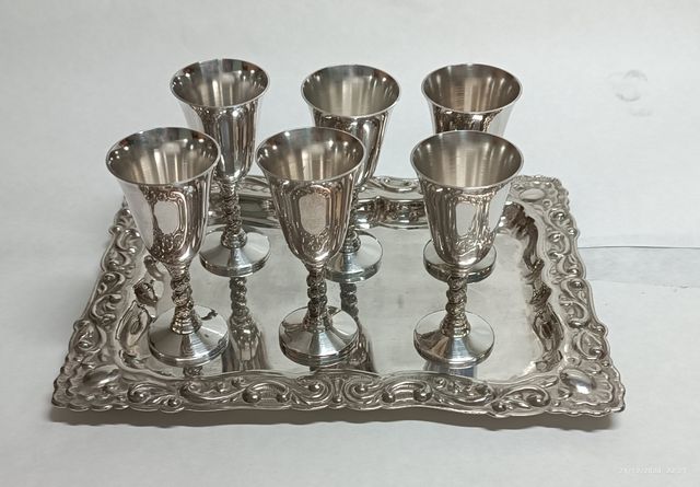 Negociable Copas licor plateadas