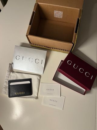Tarjetero Gucci de Piel 
