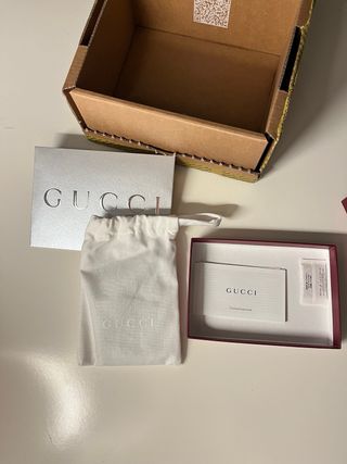 Tarjetero Gucci de Piel 