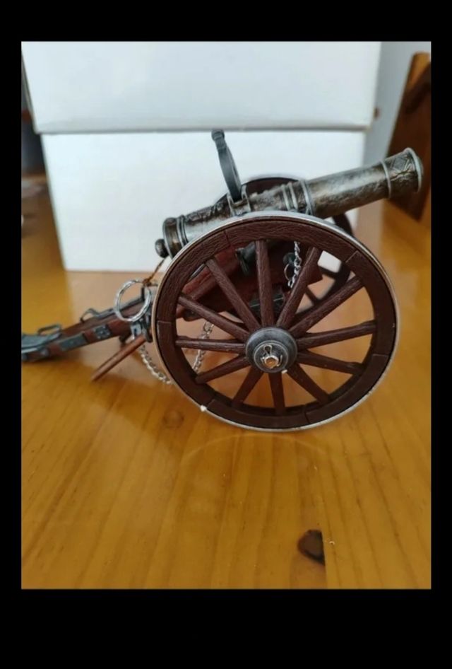 Cañón replica tropas de napoleon