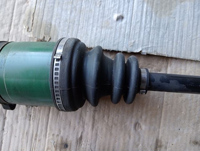 Palier Nissan almera