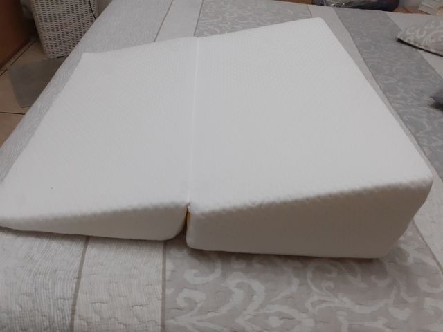 Cuña Antireflujo- Almohada de Cuña Ortopedica