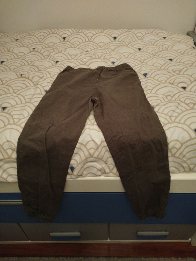 Pantalon jogger kaki talla 12-13
