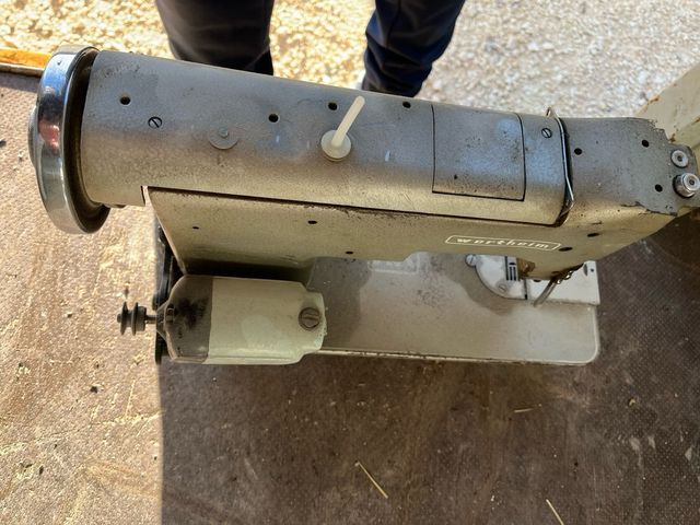 Maquina de coser profesoonal