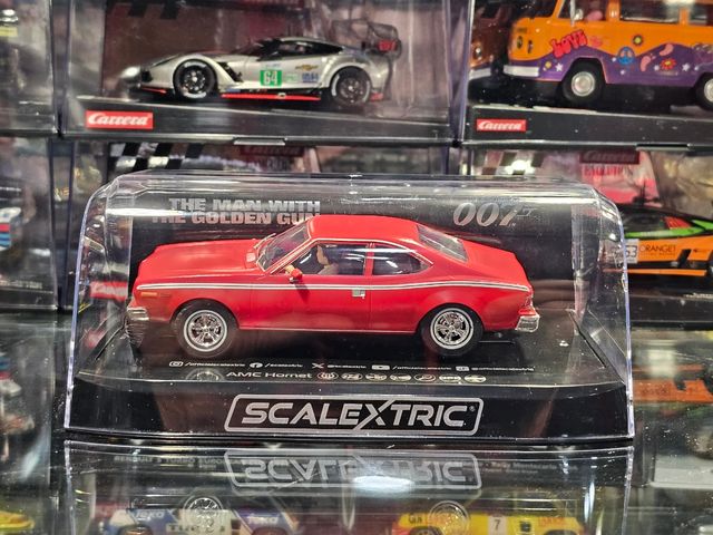 ⭕ Scalextric UK C4524 James Bond