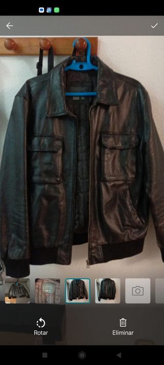 Cazadora cuero hombre. Zara.