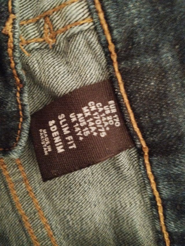 Pantalon vaquero slim fit azul oscuro