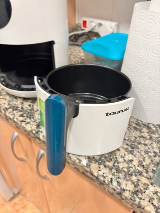 Freidora Taurus impecable