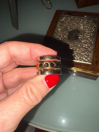Anillo de Bimba y Lola