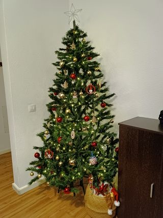 Árbol Navidad 180cm. SIN ADORNOS