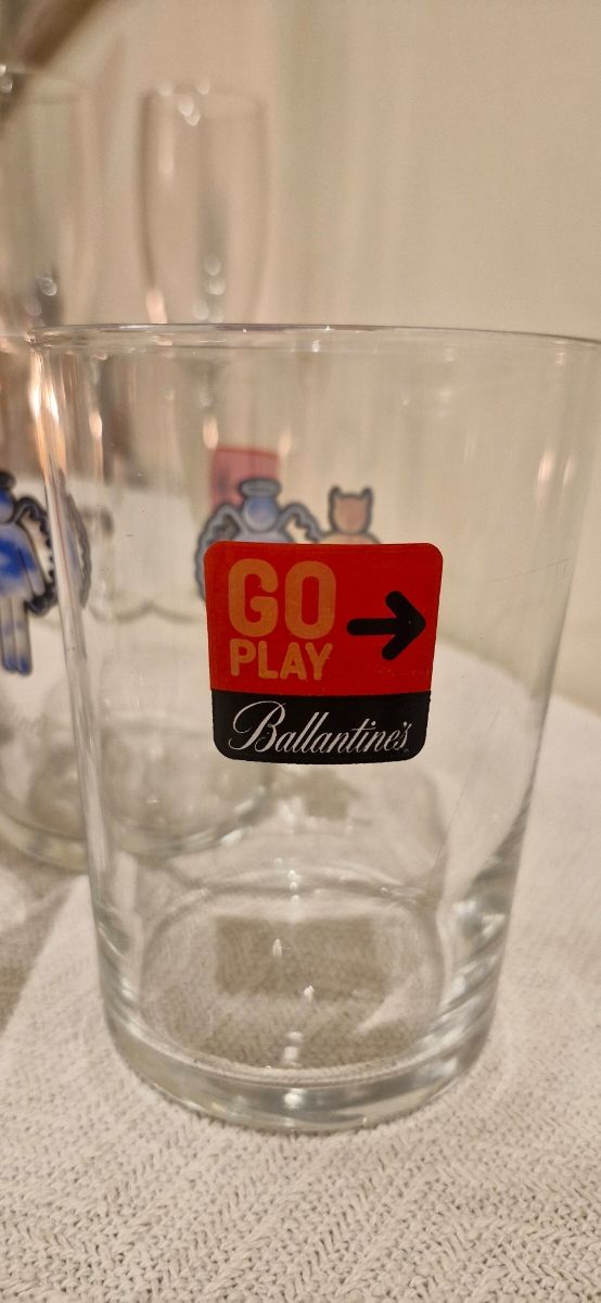 8 COPAS CUBATA MARCA BALLANTINES