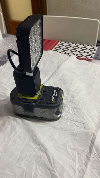 Foco led Ryobi