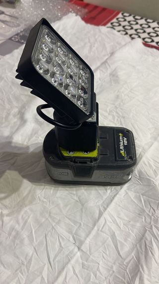 Foco led Ryobi