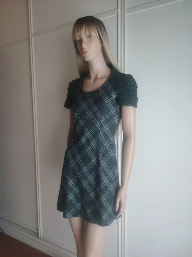 VESTIDO Rinascimento. Talla L