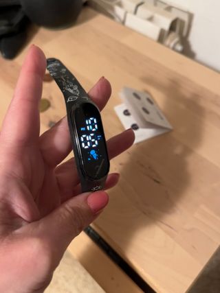 Reloj niño nuevo a estrenar