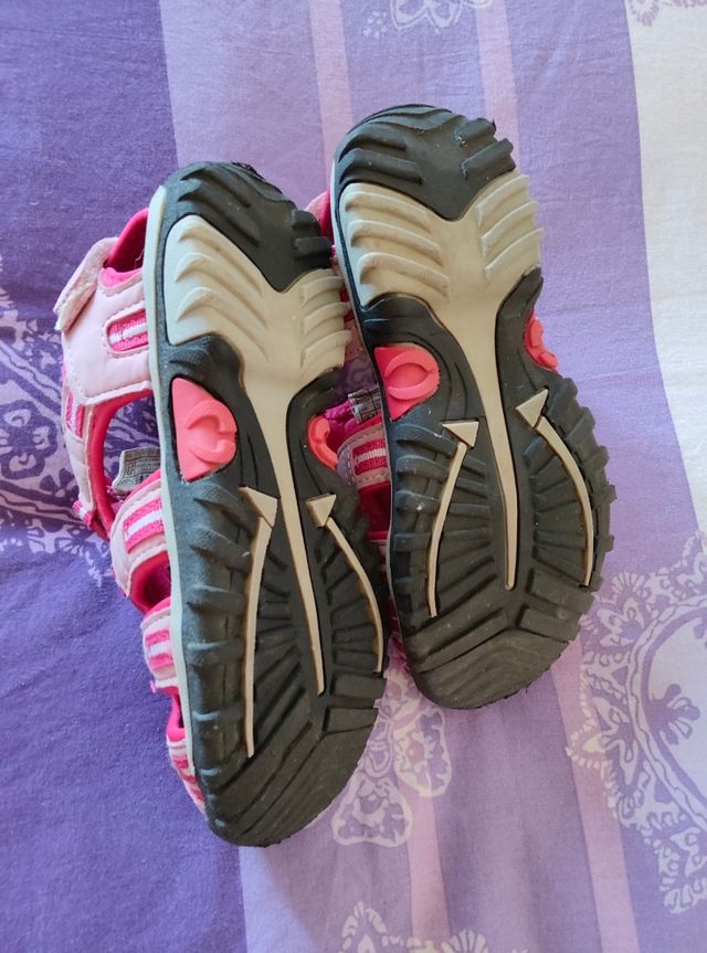 Zapatillas senderismo niña verano