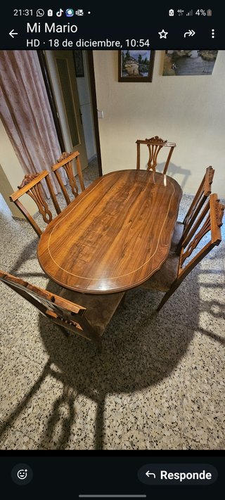 Mueble y mesa comedor. 45€ el conjunto.